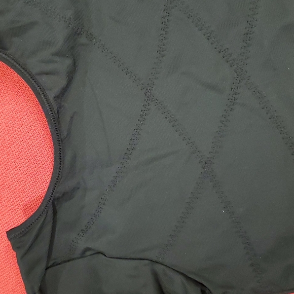 Fullness BLACK arm shaper slimming top posture Medium NWOT - Picture 6 of 12